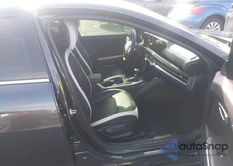 2025 Kia K4 Gt-Line from USA, damaged, VIN 3KPFW4DE7SE160103